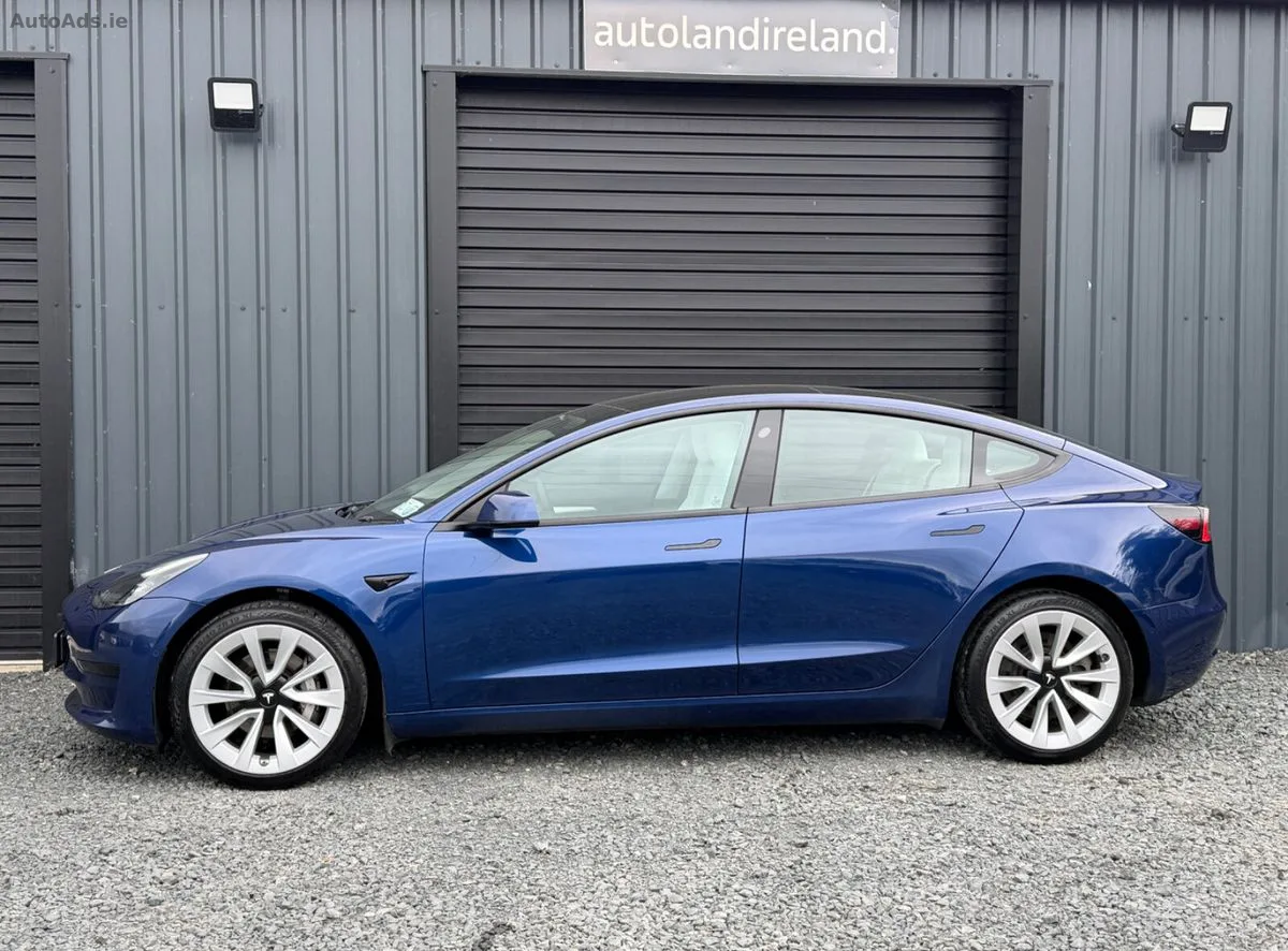 2022 Tesla Model 3 – photo 3