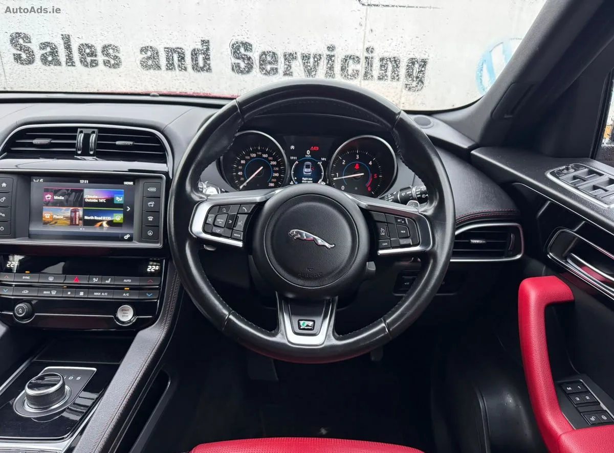 2017 Jaguar F-Pace – photo 16