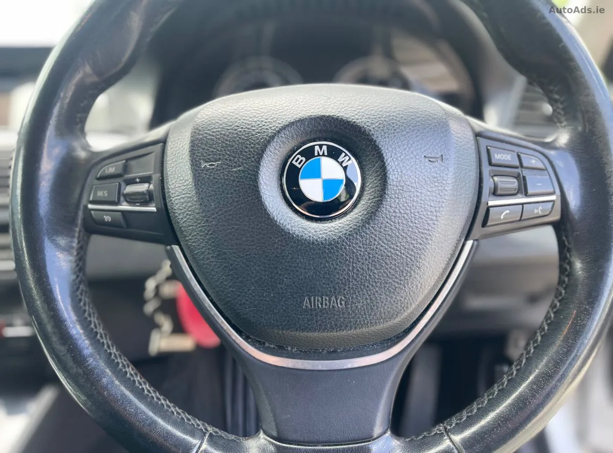 2013 BMW 5-Series – photo 14