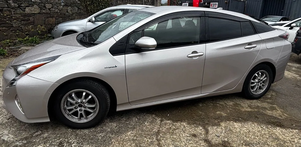 2017 Toyota Prius – photo 3