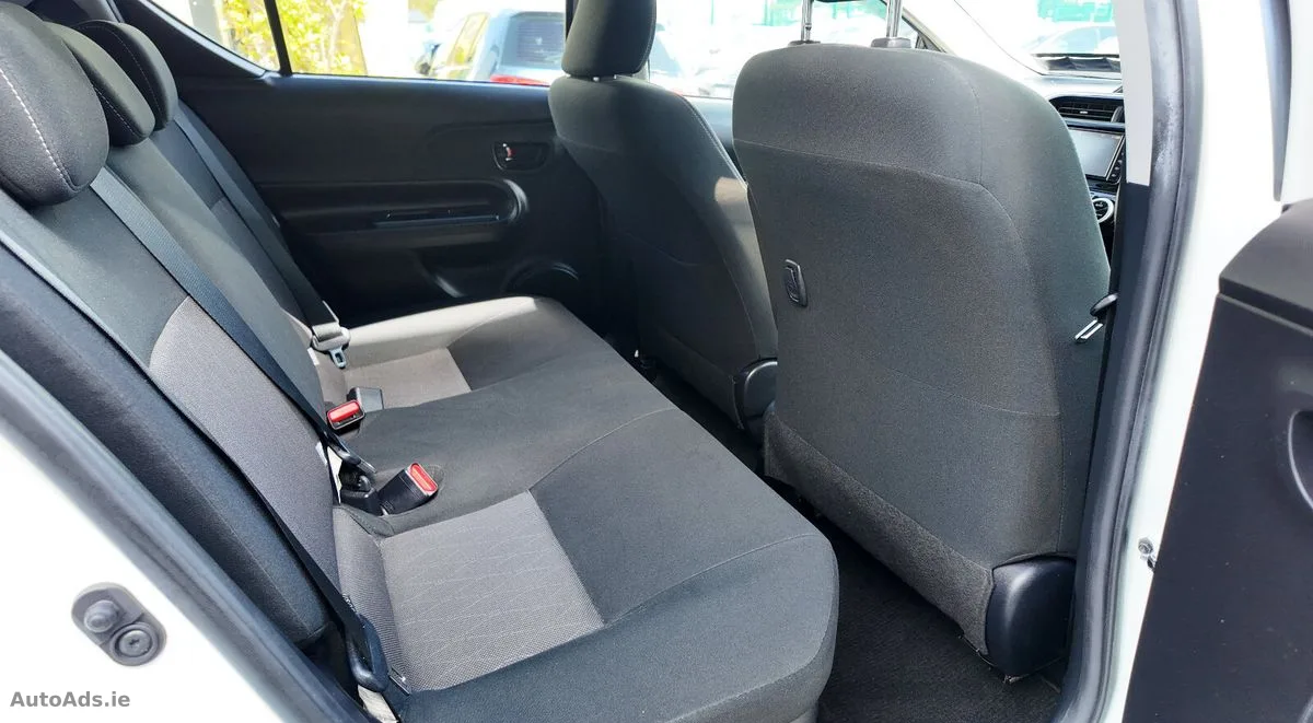2020 Toyota Aqua – photo 18