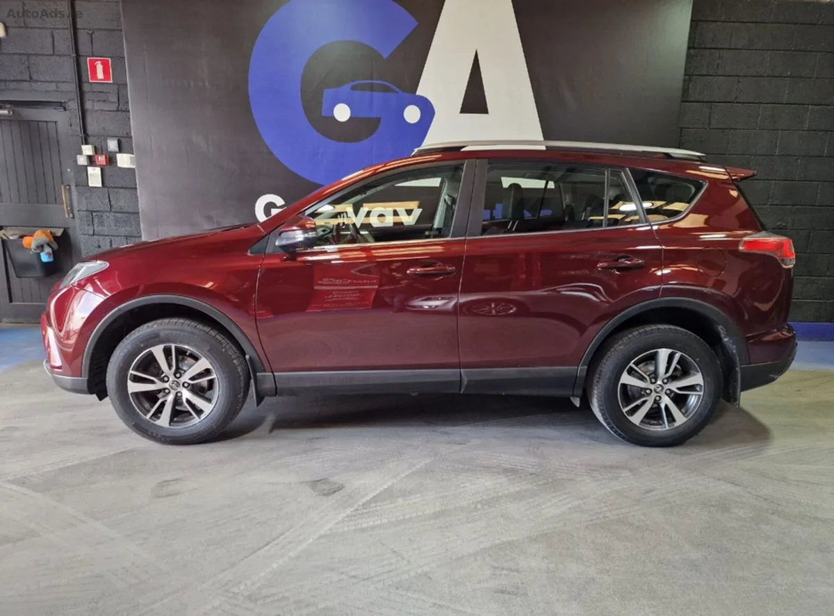 2017 Toyota RAV4 – photo 5