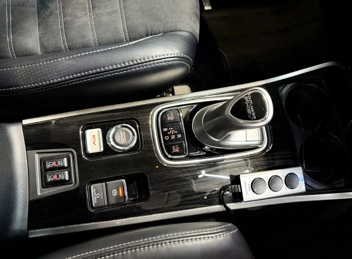 2018 Mitsubishi Outlander – photo 11