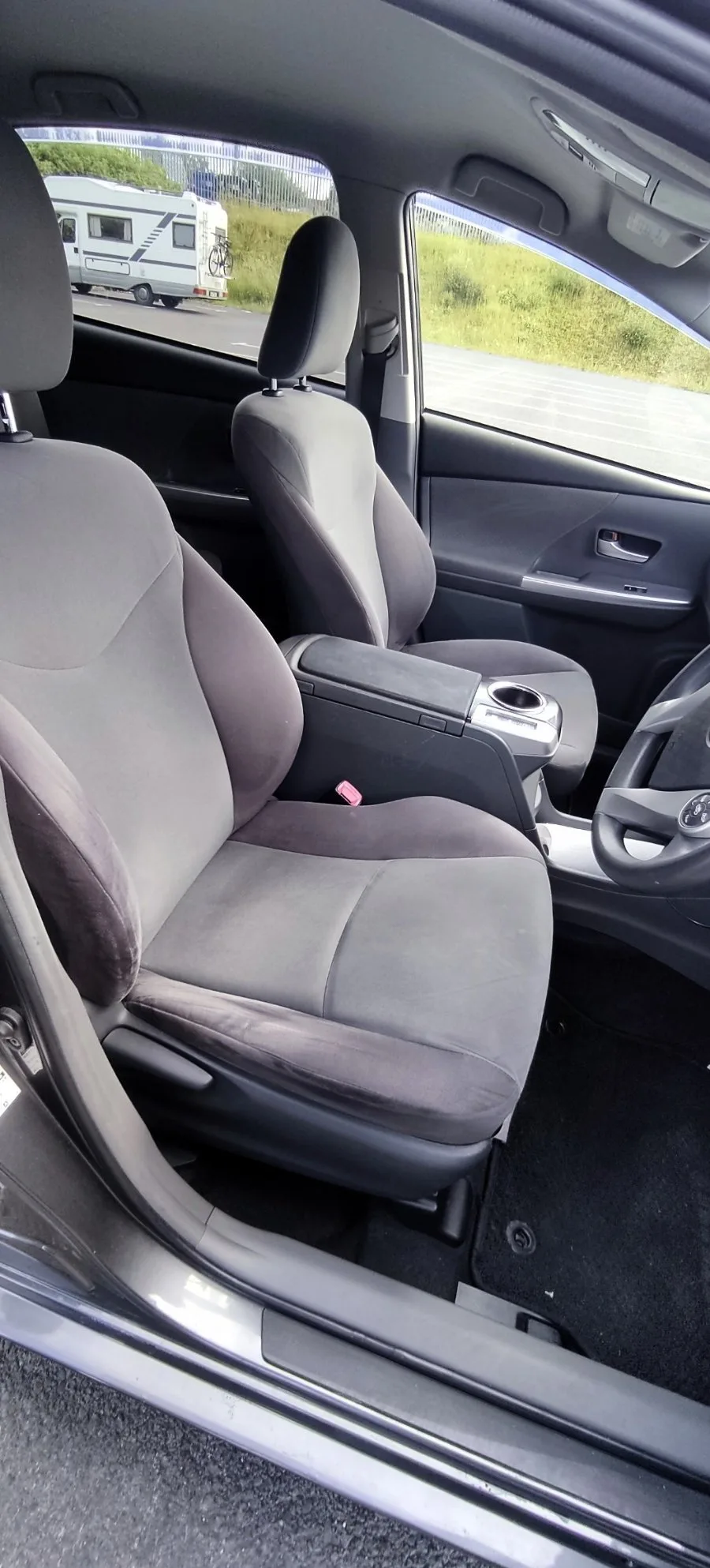 2013 Toyota Prius – photo 10