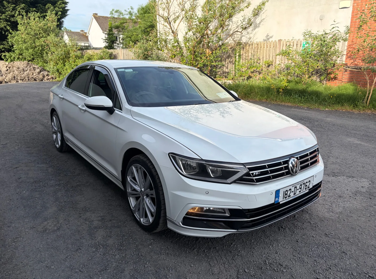 2018 Volkswagen Passat – photo 1
