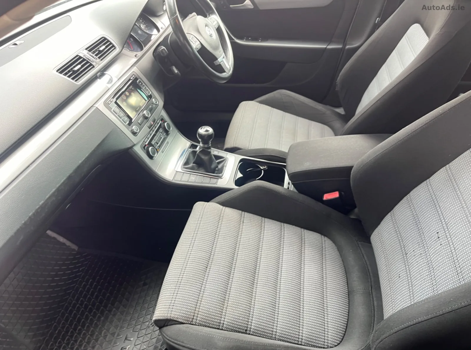 2011 Volkswagen Passat – photo 8
