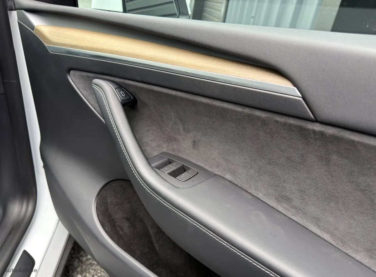 2022 Tesla Model Y – photo 13