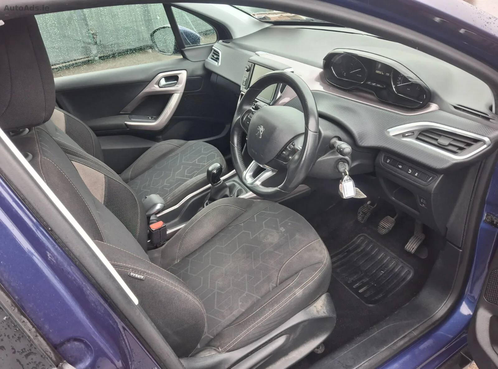 2015 Peugeot 2008 – photo 12