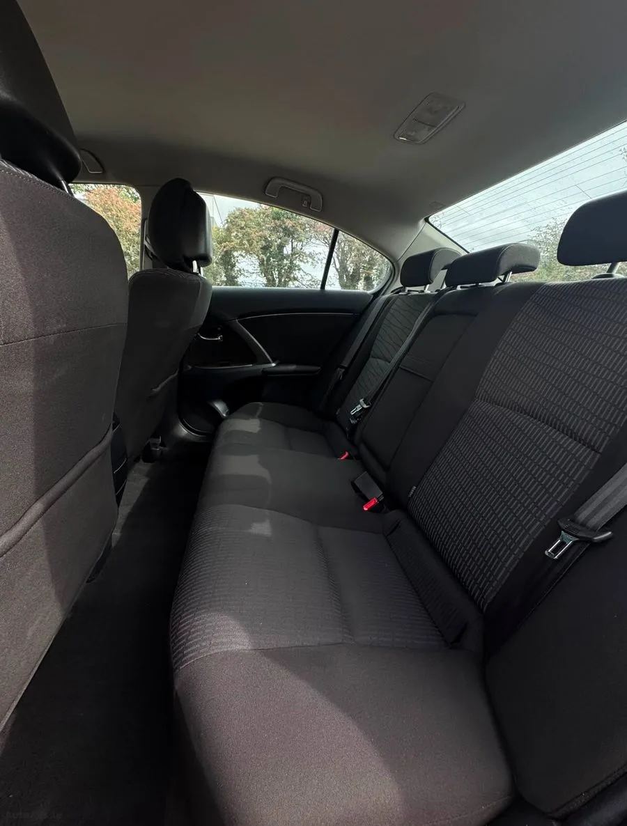 2011 Toyota Avensis – photo 12