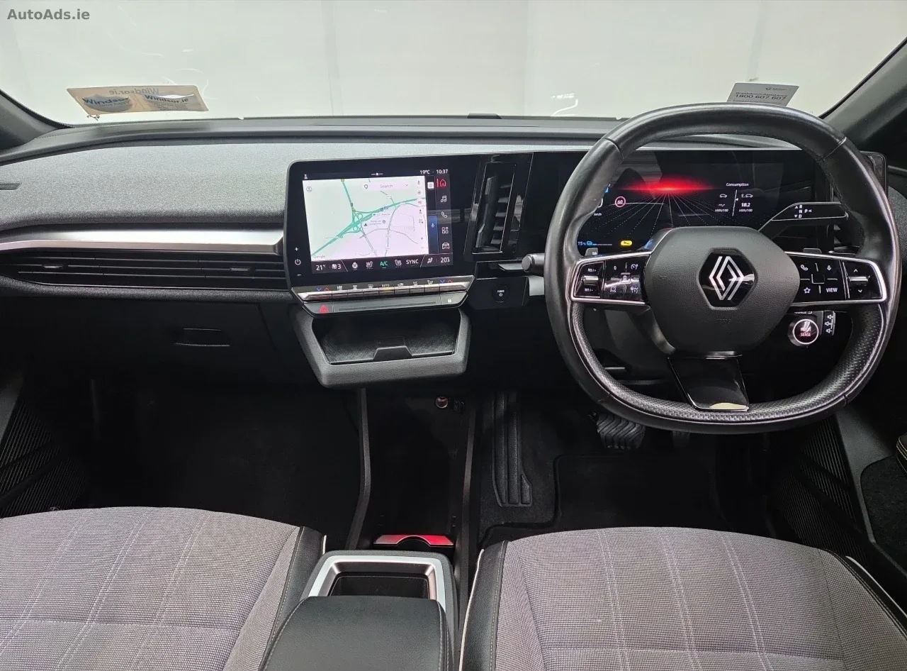 2023 Renault Megane E-Tech – photo 2