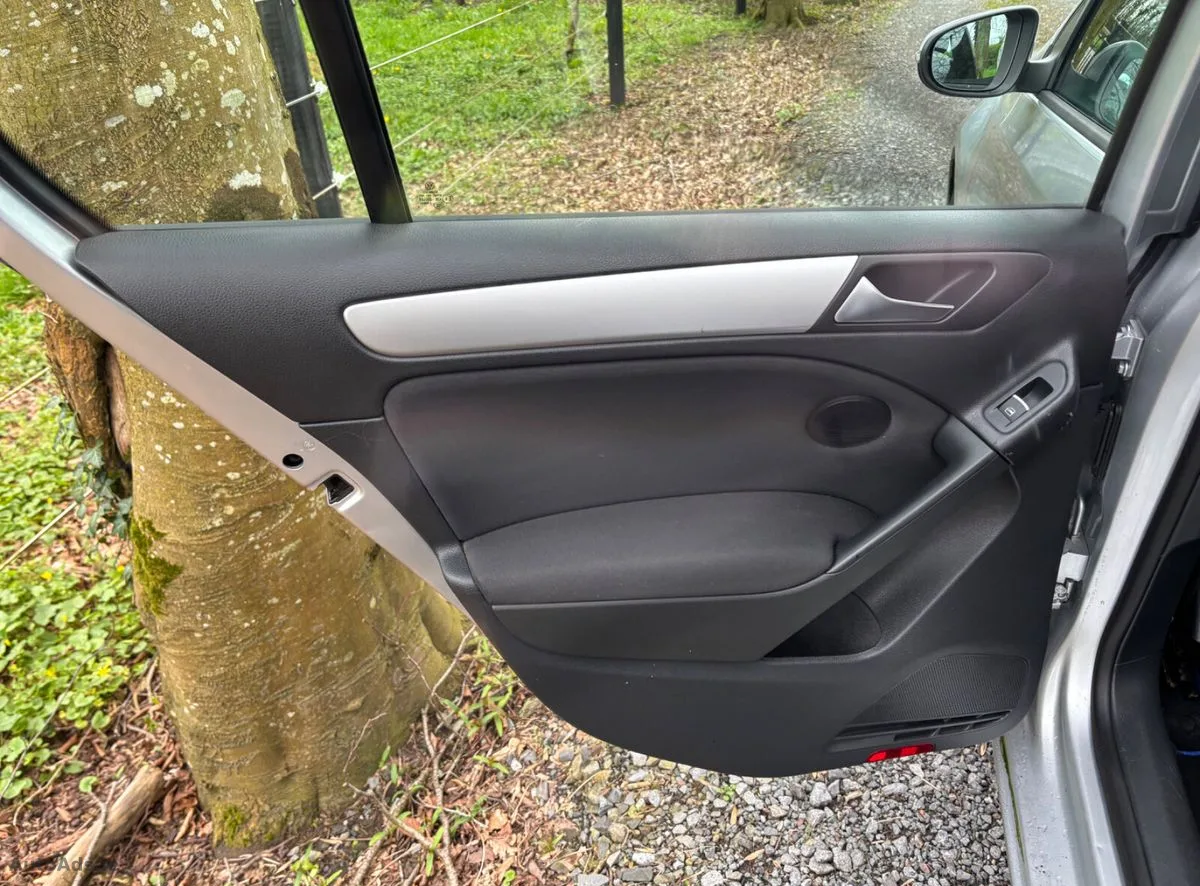 2010 Volkswagen Golf – photo 17