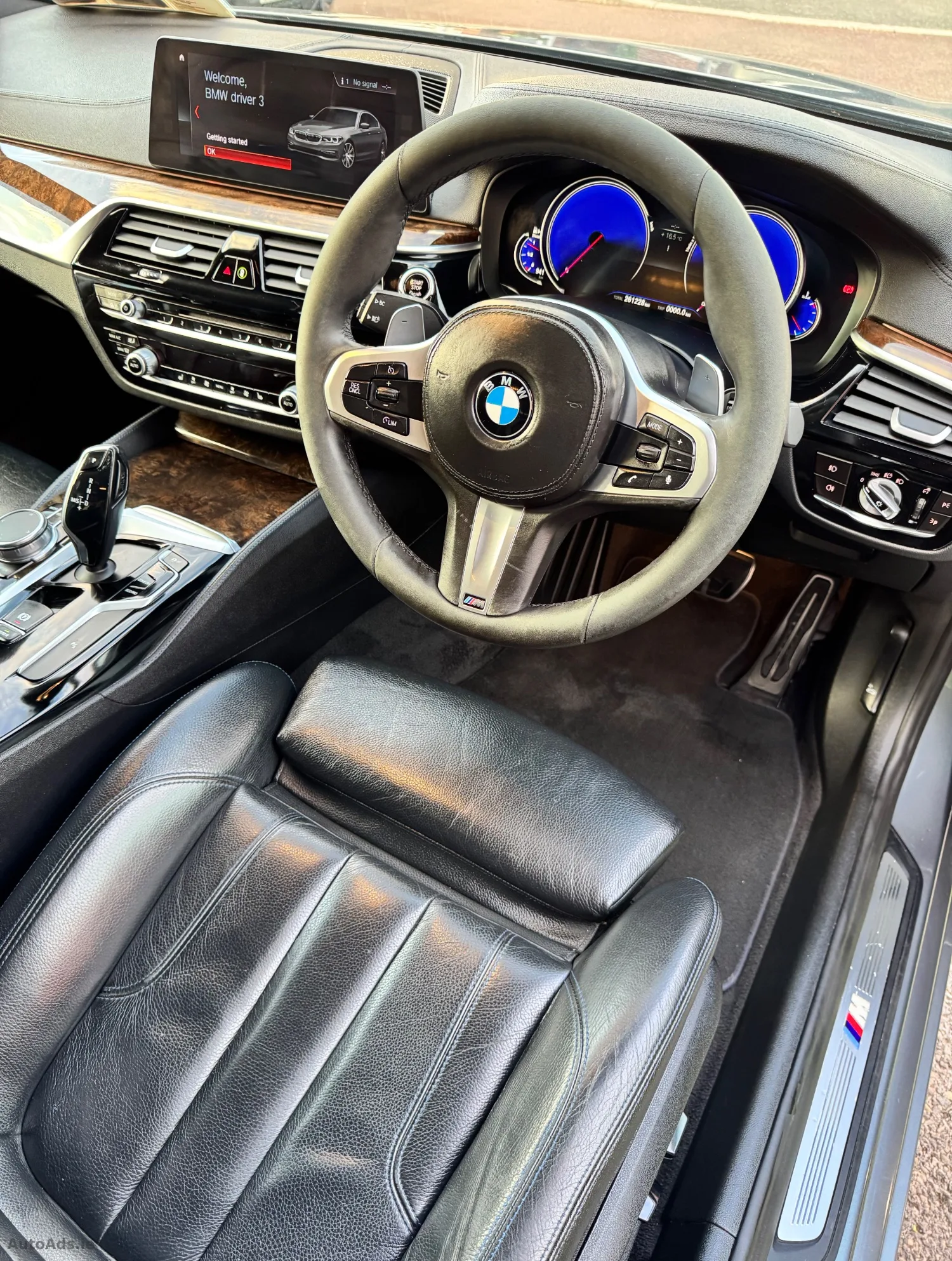 2017 BMW 5 Series – photo 2