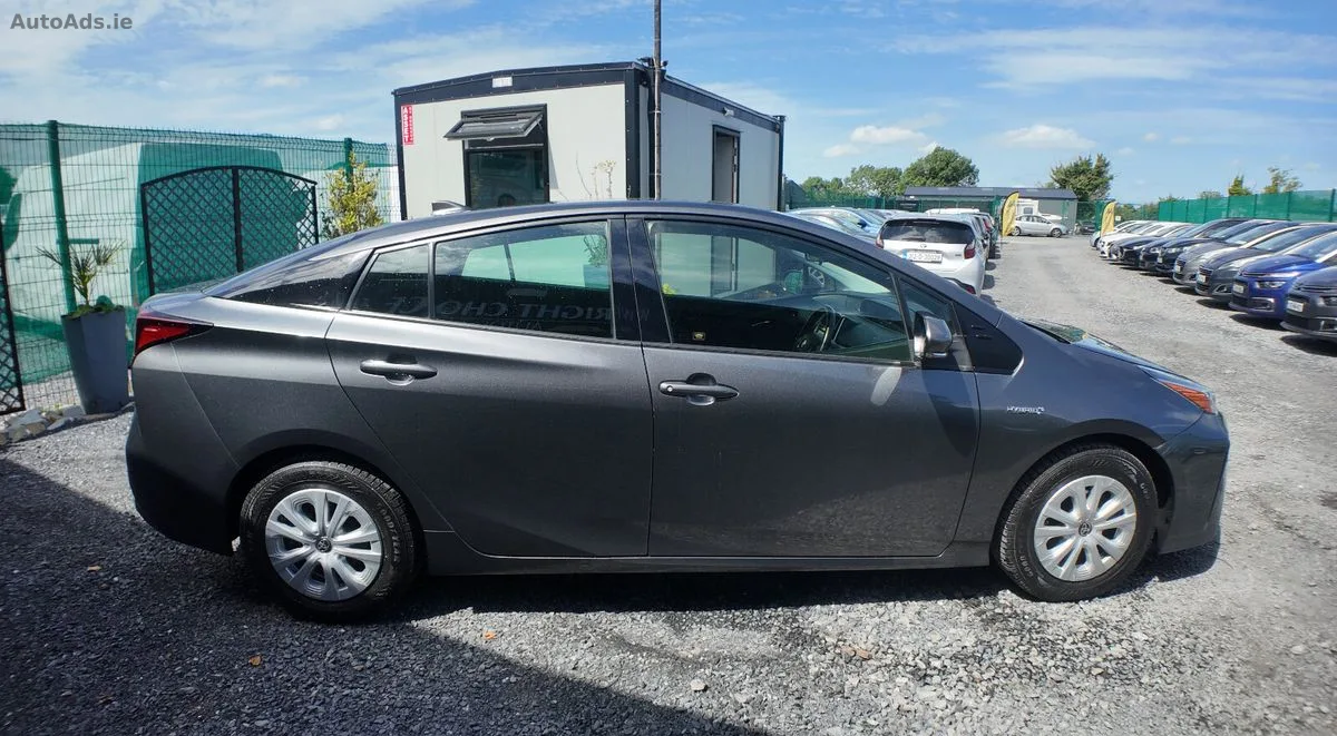 2020 Toyota Prius – photo 5