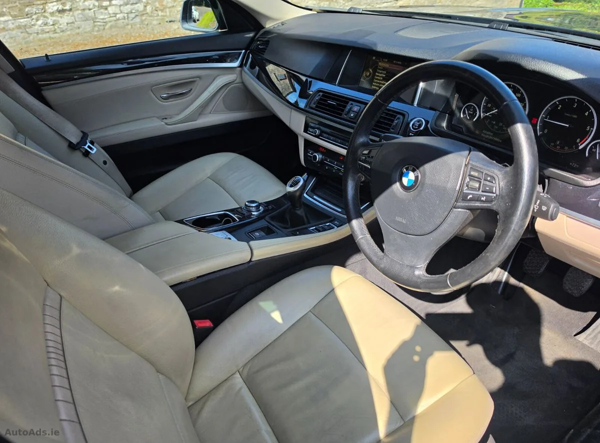 2014 BMW 5-Series – photo 14
