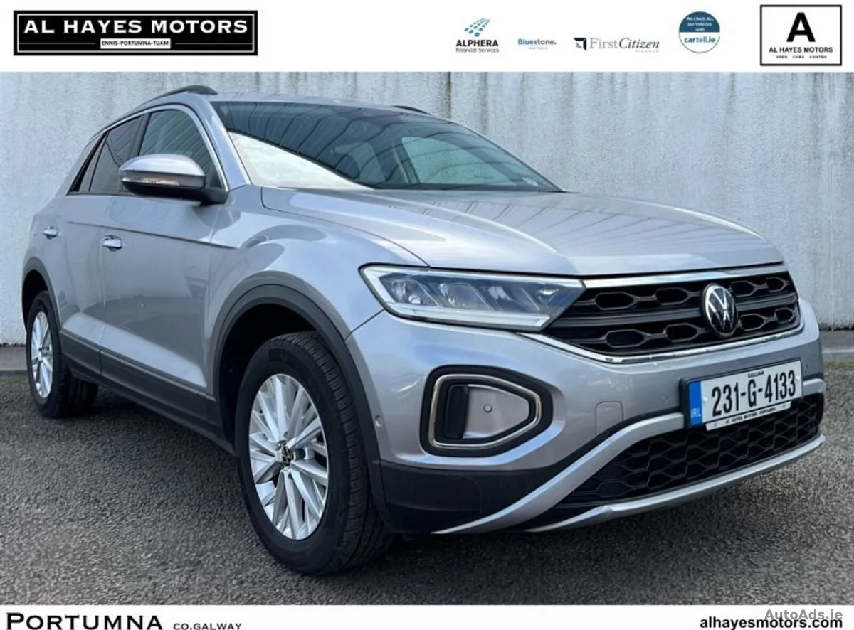 2023 Volkswagen T-Roc – photo 1