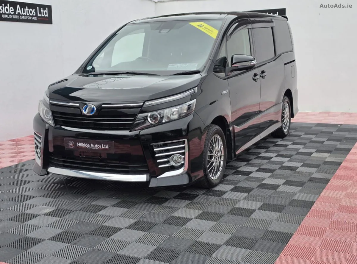 2016 Toyota Voxy – photo 6