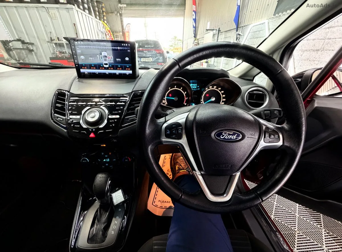 2014 Ford Fiesta – photo 9