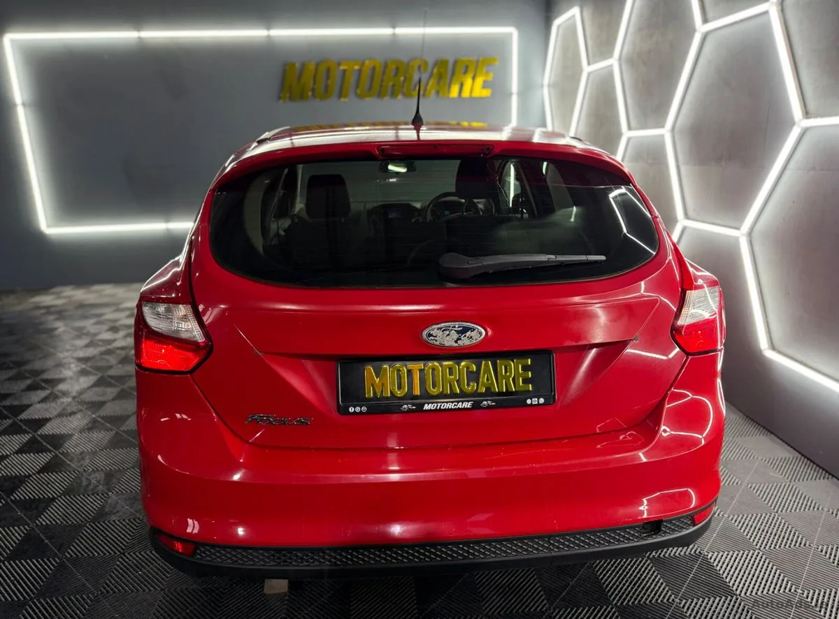 2011 Ford Focus – photo 12