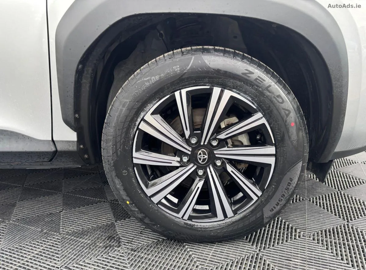 2021 Toyota Yaris Cross – photo 2