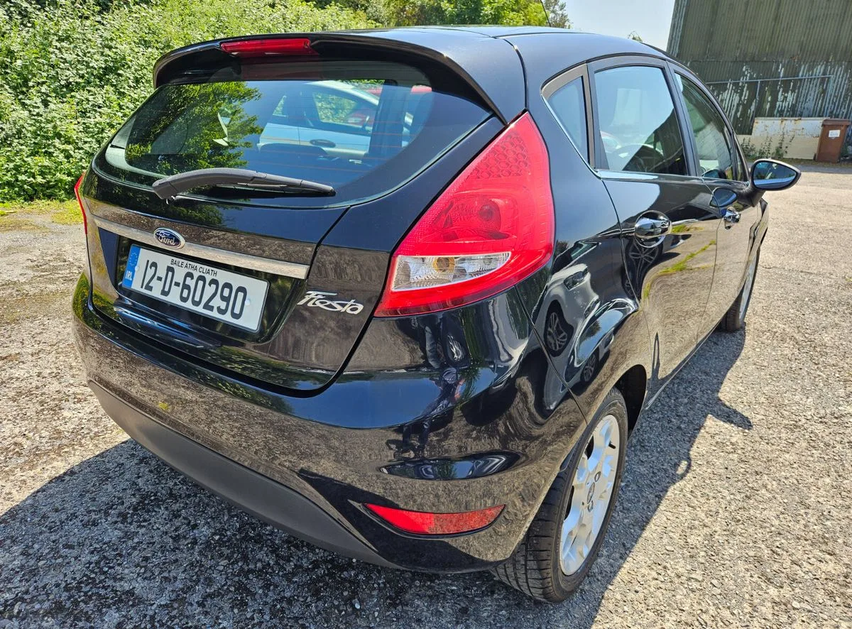 2012 Ford Fiesta – photo 5