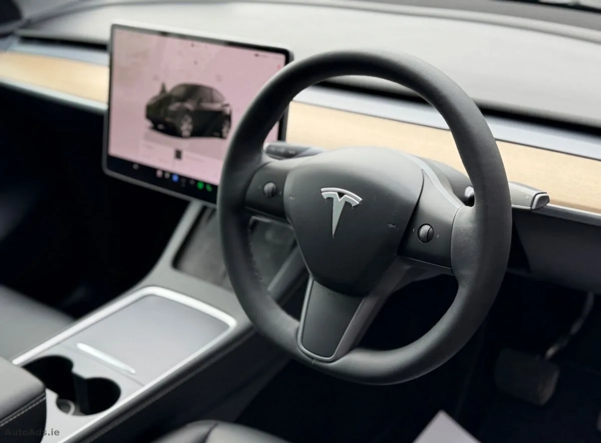 2023 Tesla Model Y – photo 16