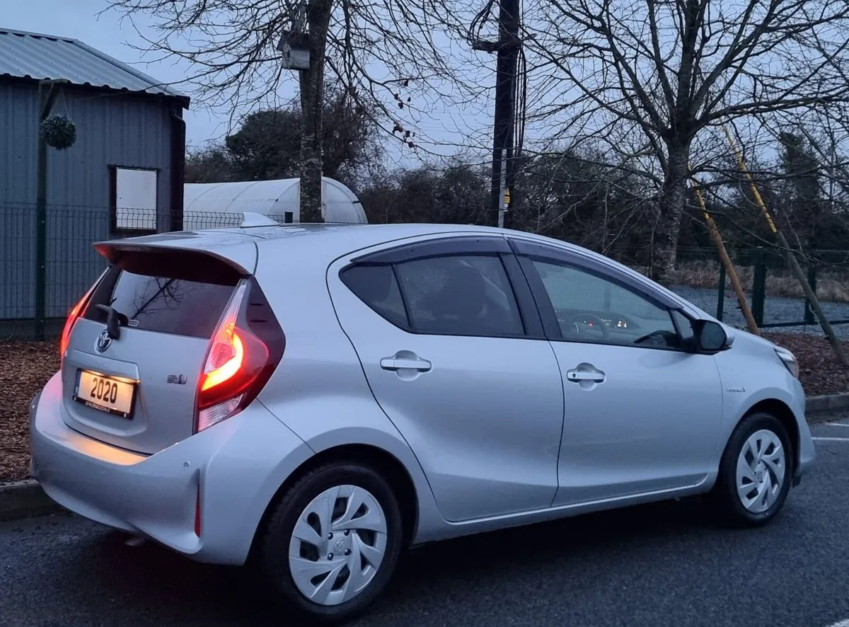 2020 Toyota Aqua – photo 7