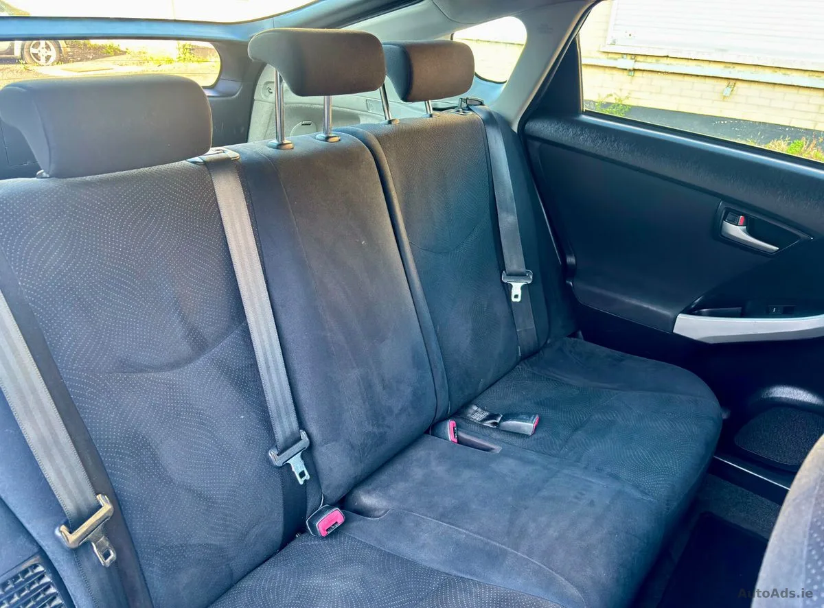 2015 Toyota Prius – photo 11