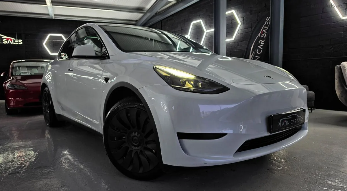 2023 Tesla Model Y – photo 4