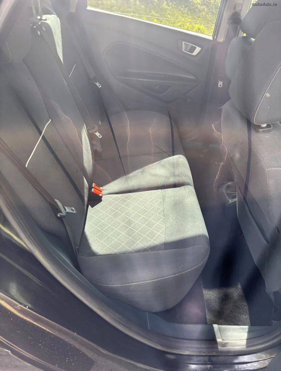 2011 Ford Fiesta – photo 13