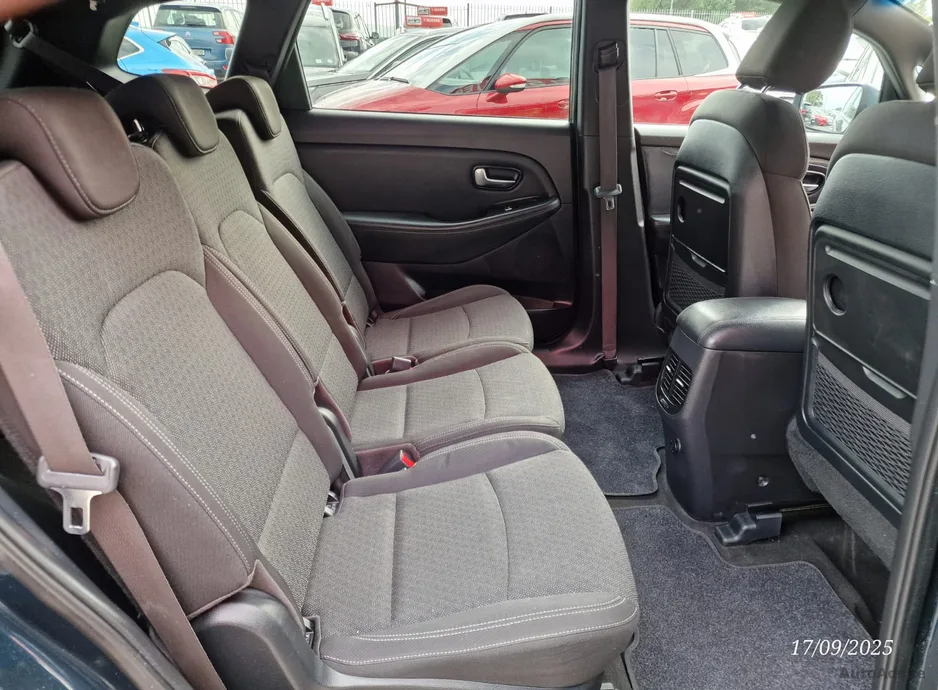 2018 Kia Carens – photo 11