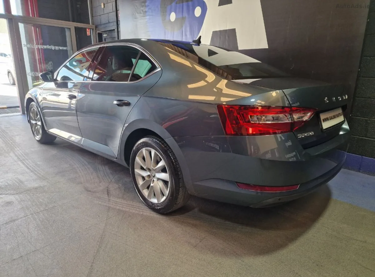 2019 Skoda Superb – photo 5