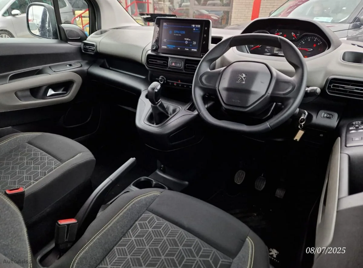 2021 Peugeot Rifter – photo 9