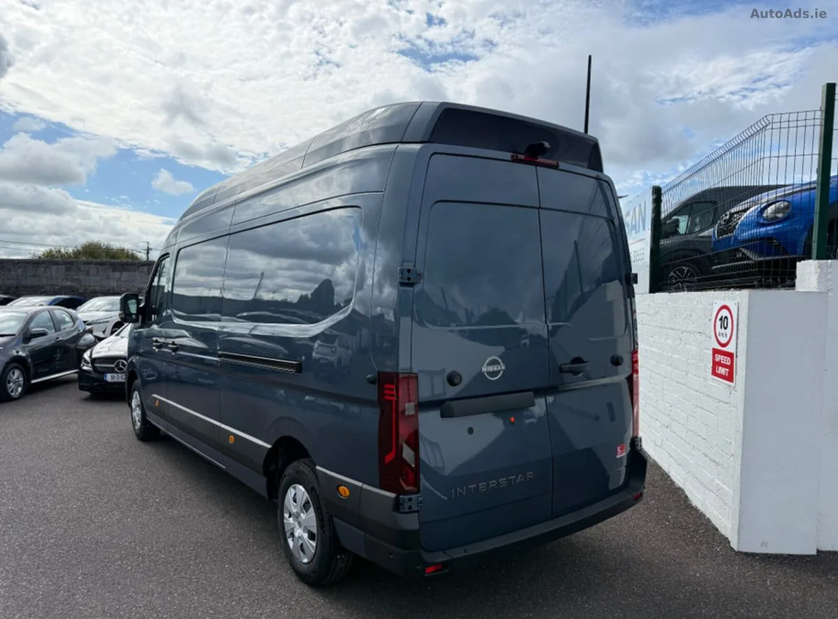 2026 Nissan Interstar – photo 8