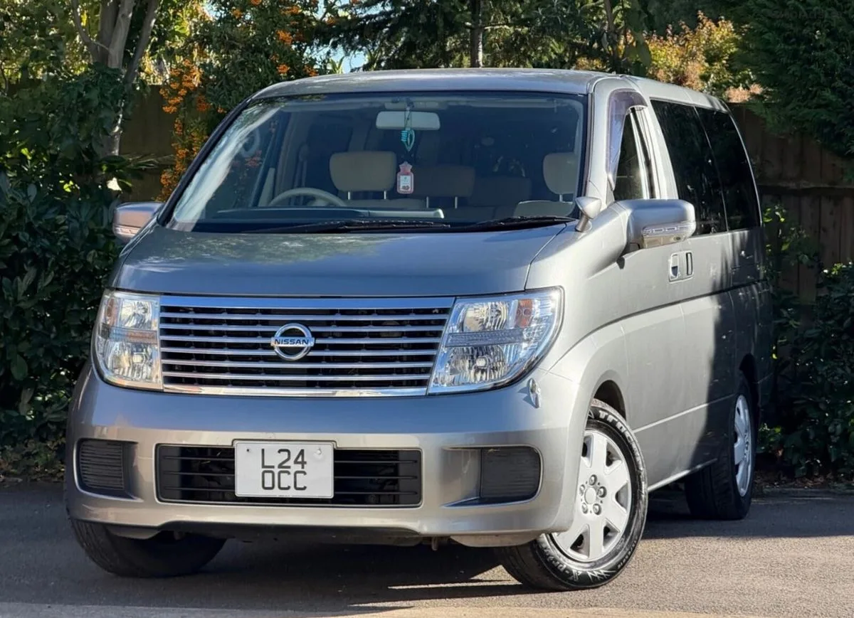2007 Nissan Elgrand – photo 2