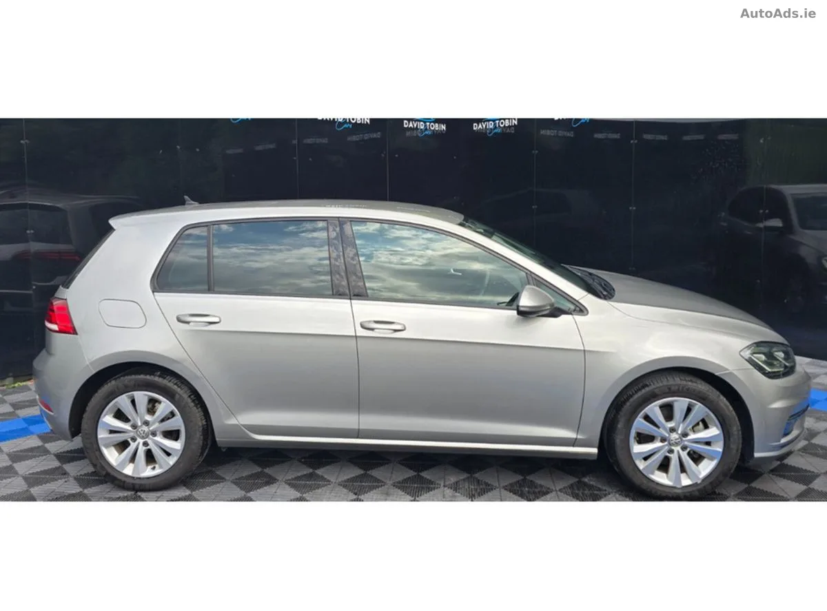 2017 Volkswagen Golf – photo 2