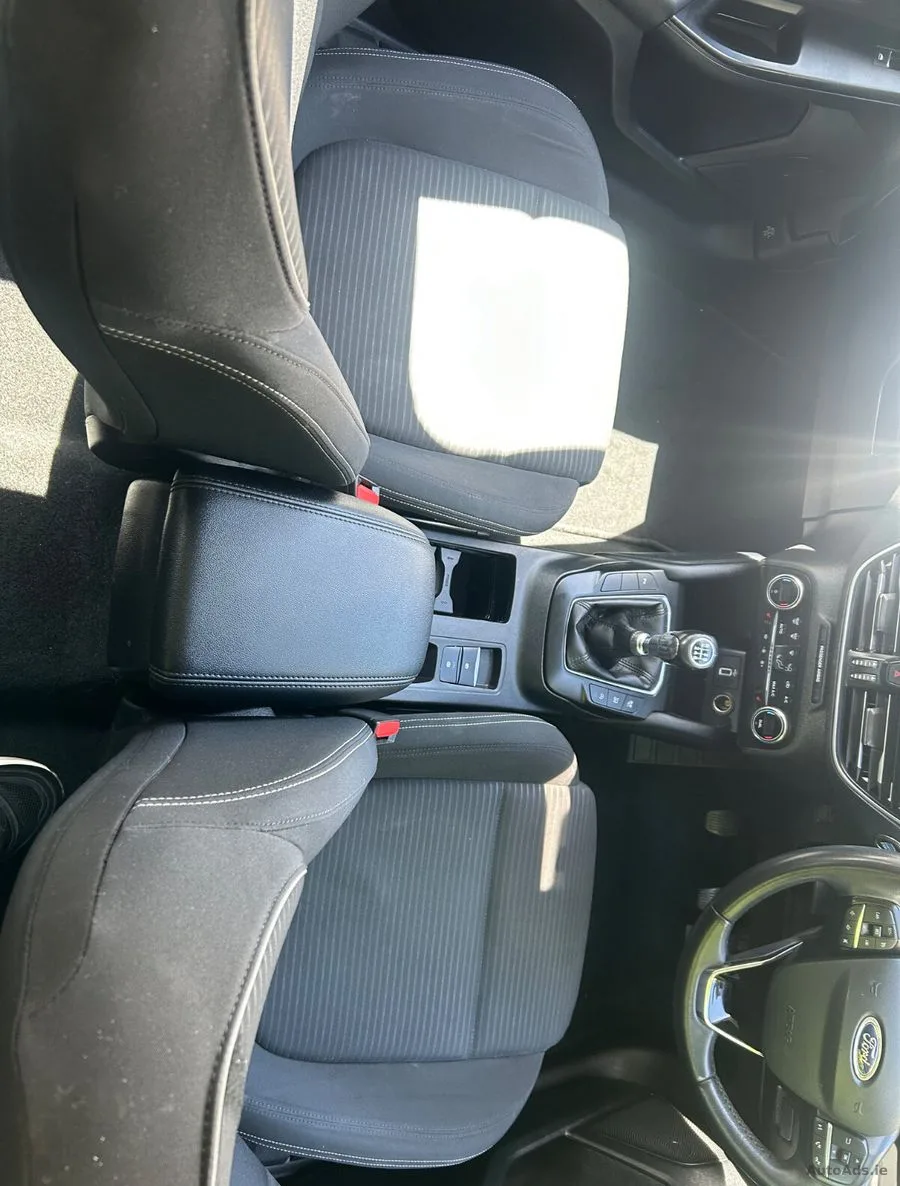 2019 Ford Focus – photo 18