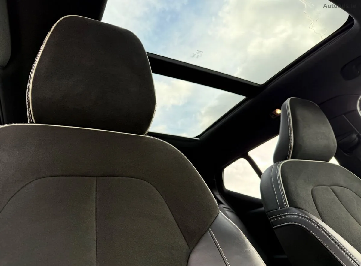 2022 Volvo XC40 – photo 12