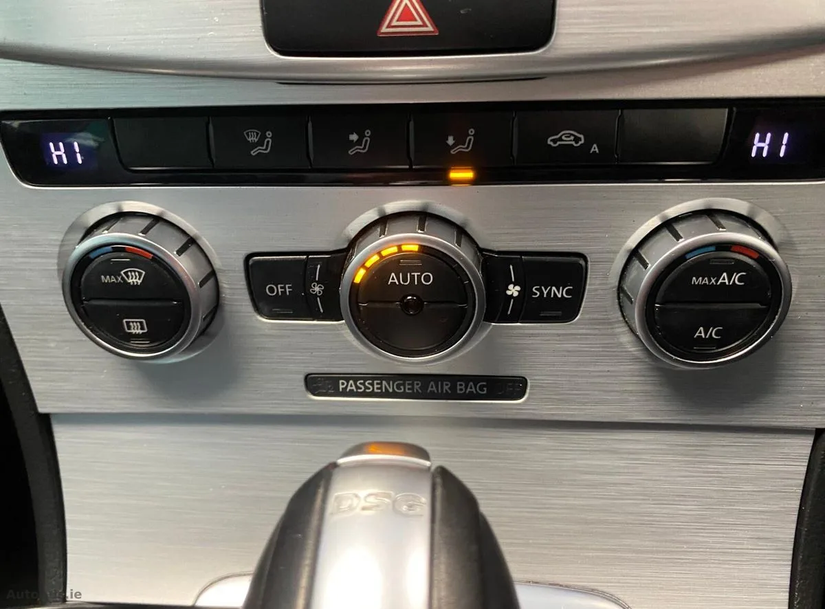 2015 Volkswagen Passat – photo 16