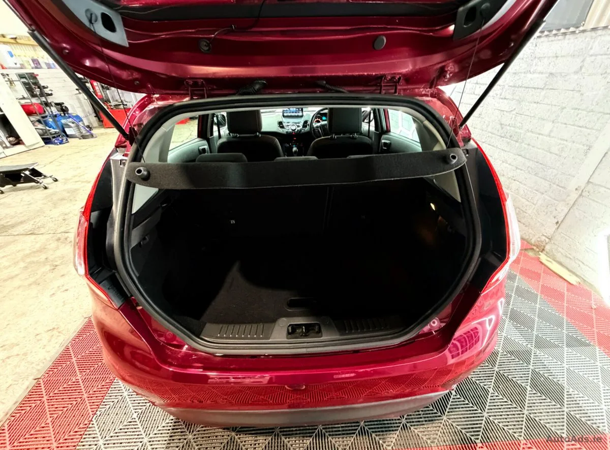 2014 Ford Fiesta – photo 17