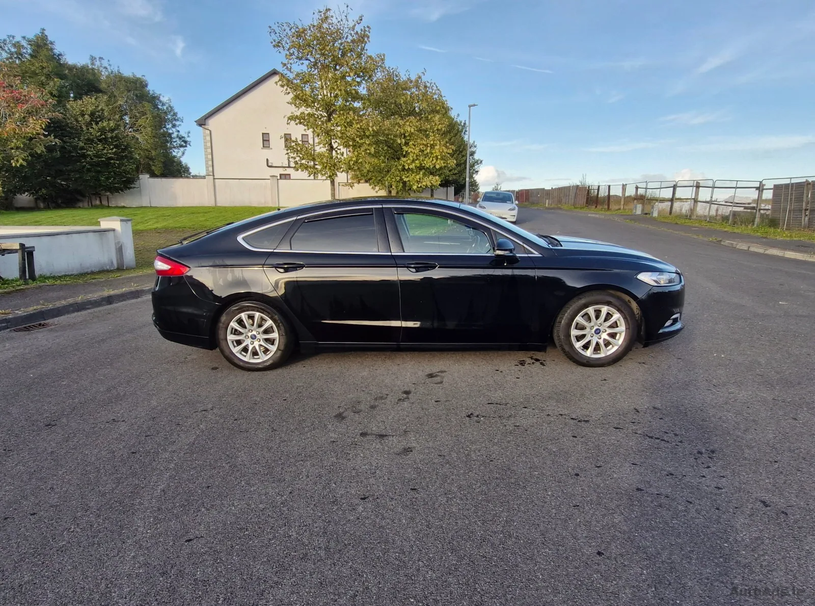 2017 Ford Mondeo – photo 2