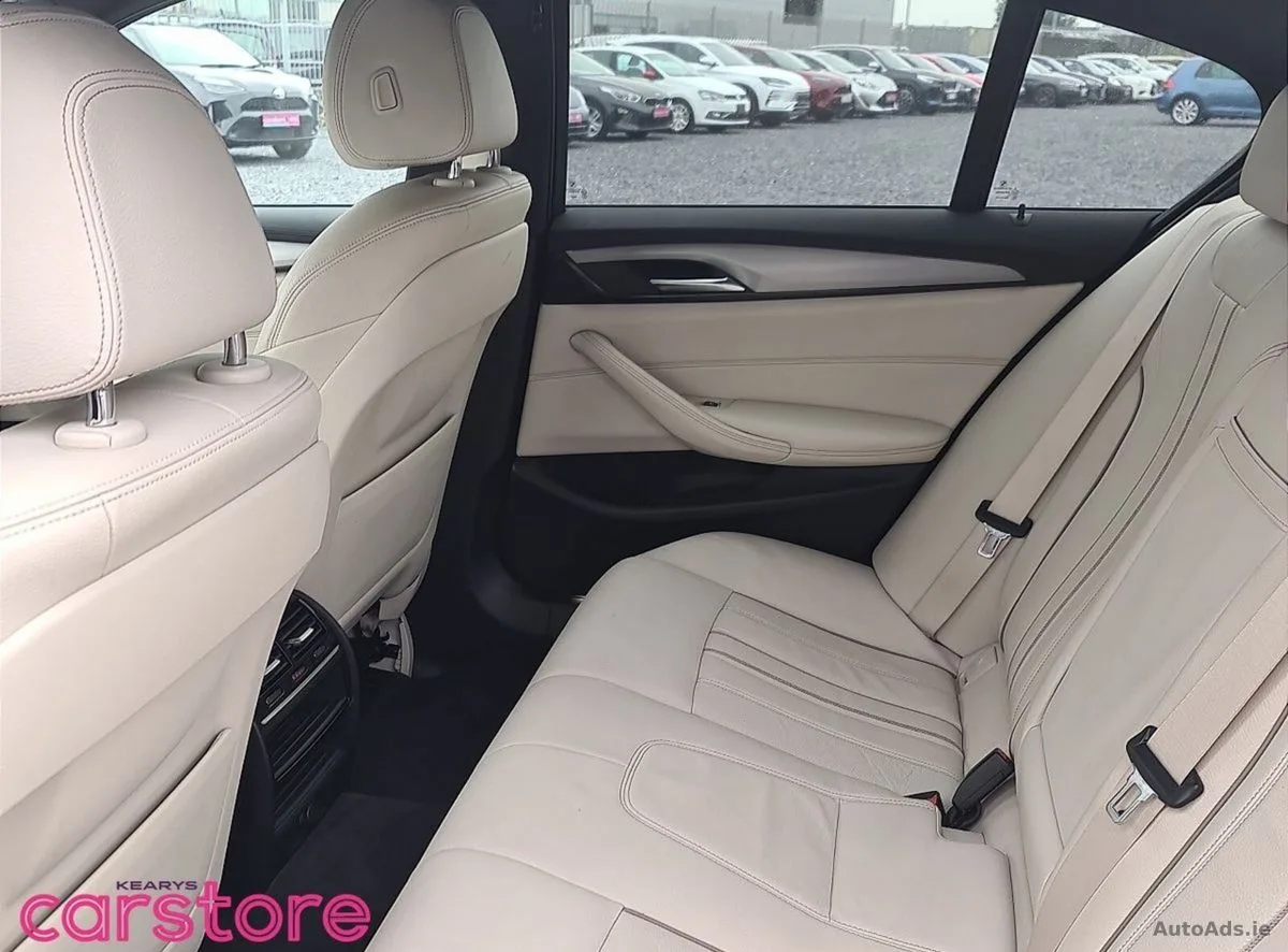 2019 BMW 5-Series – photo 10