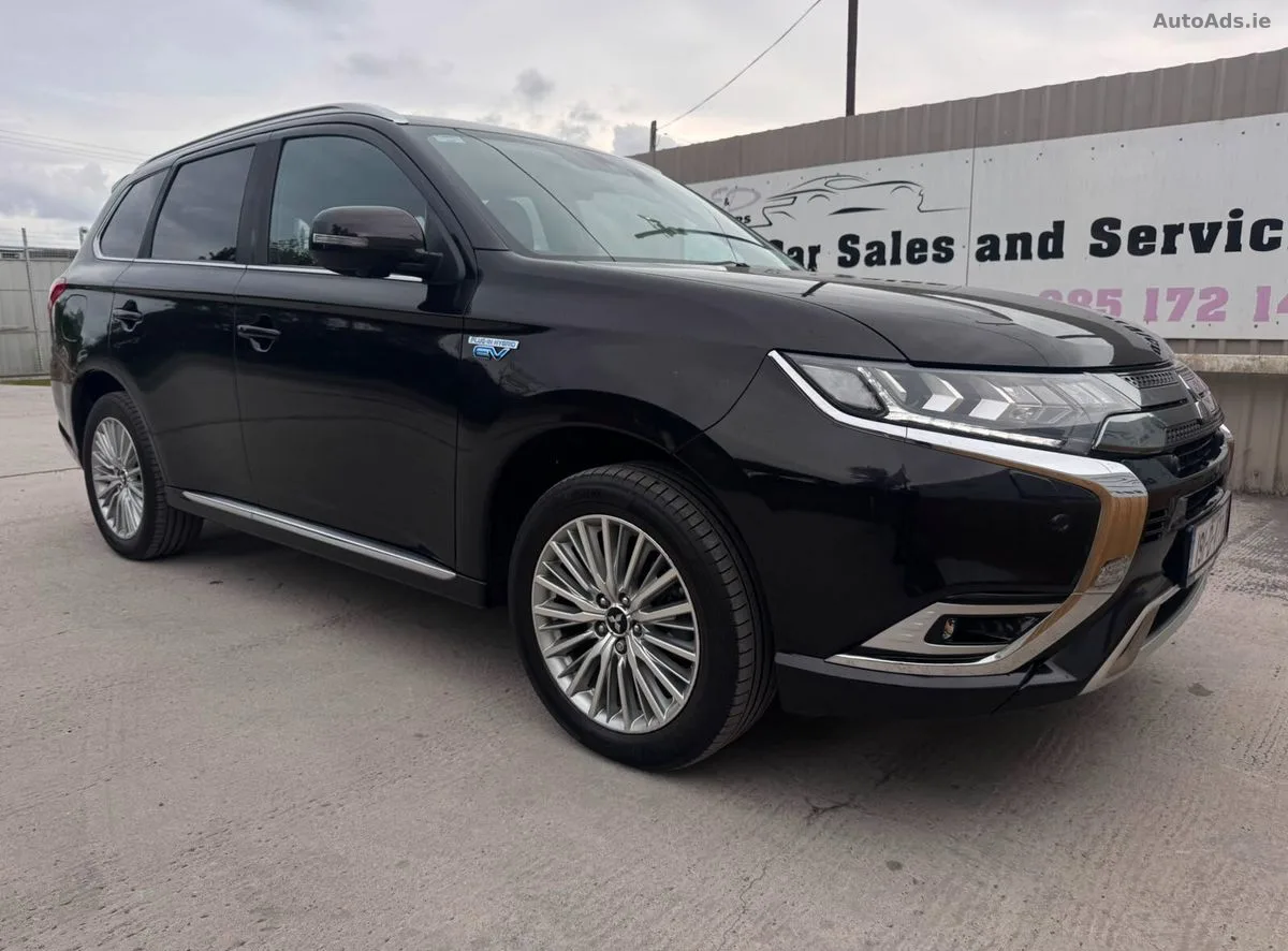 2019 Mitsubishi Outlander – photo 1