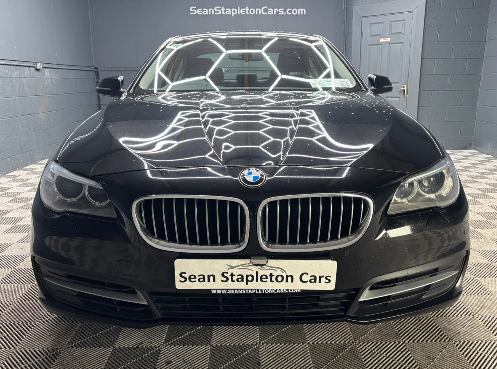 2016 BMW 5 Series – photo 2