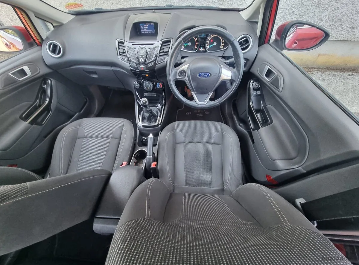 2016 Ford Fiesta – photo 16