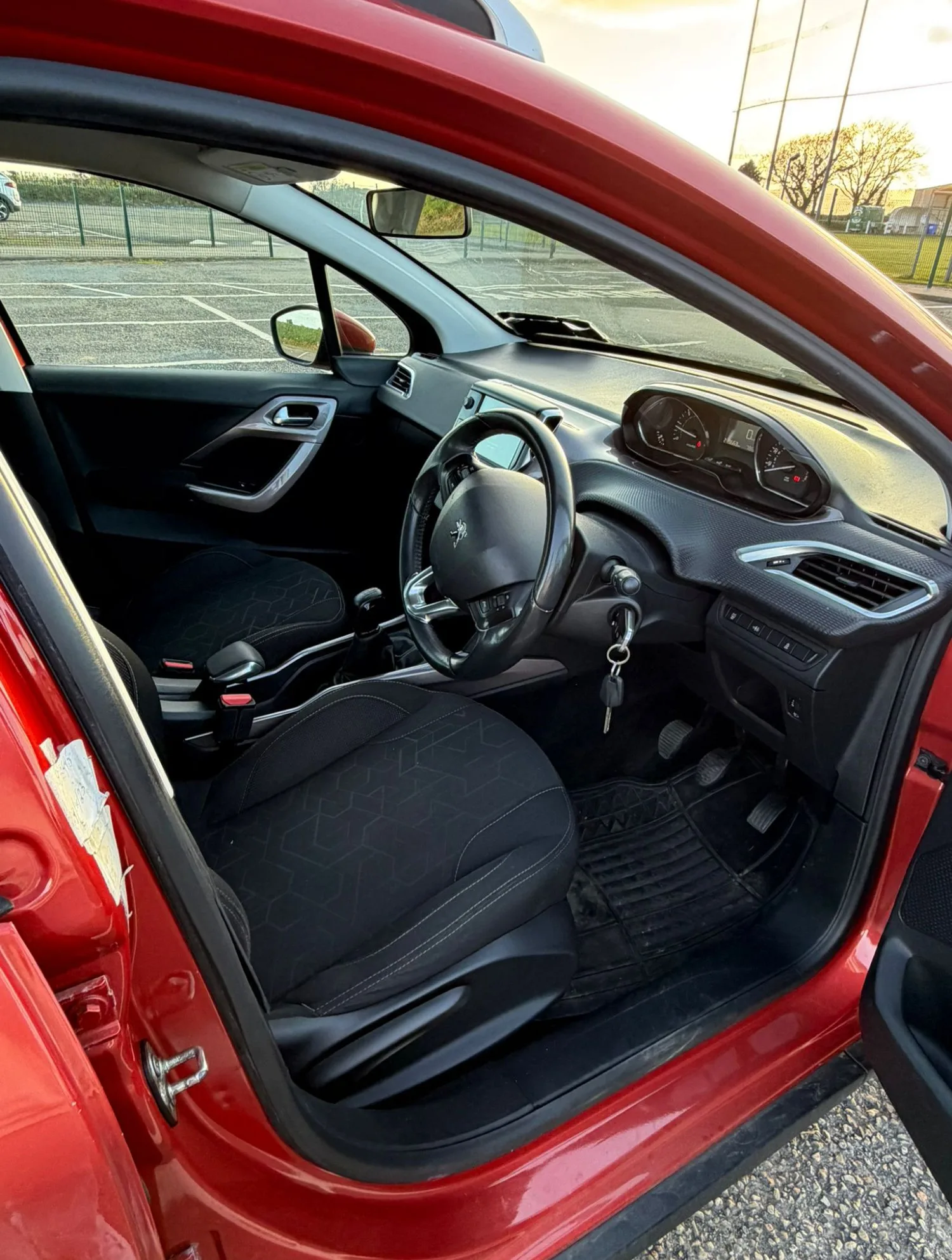 2014 Peugeot 2008 – photo 3