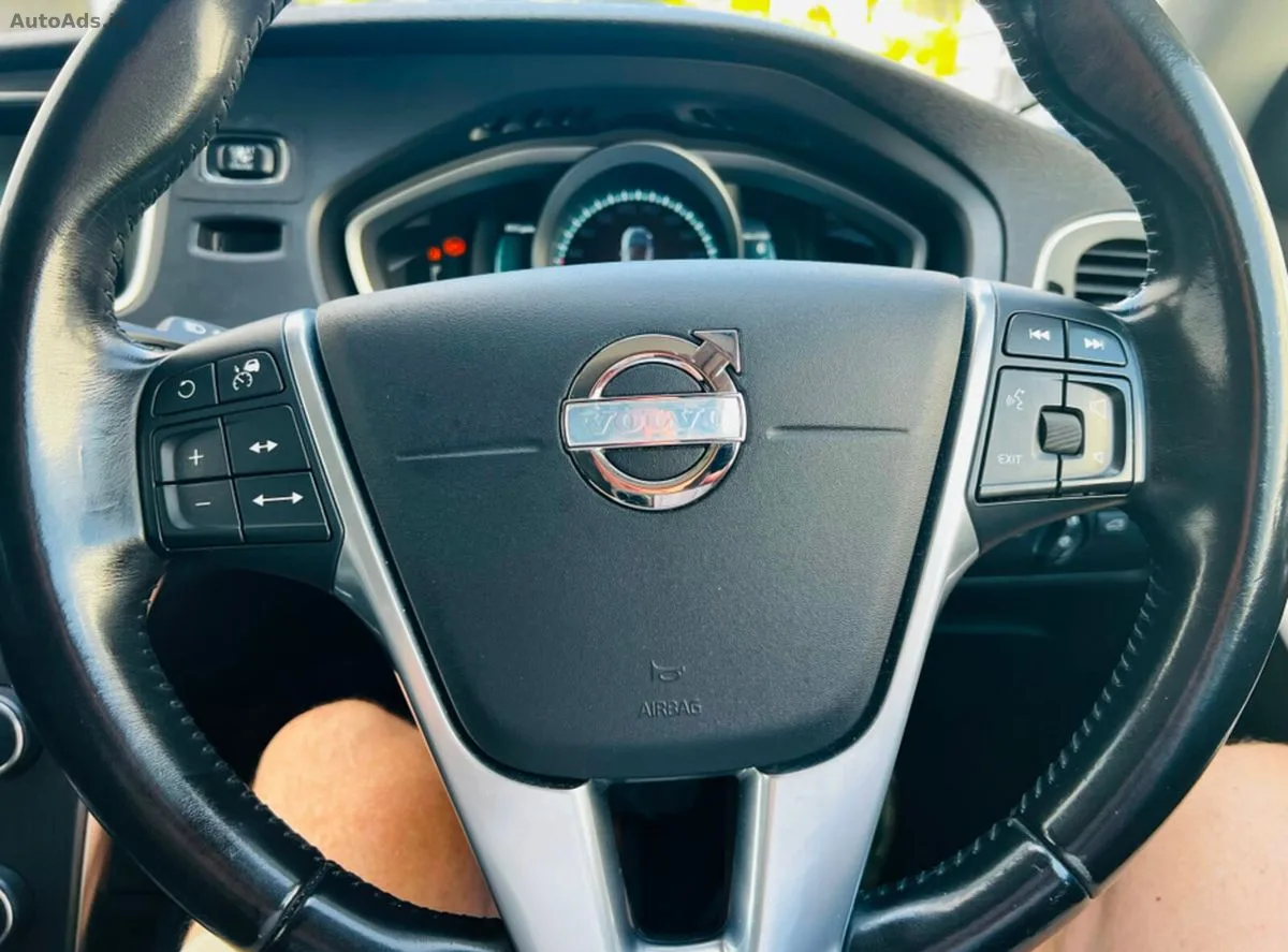2015 Volvo V40 – photo 15