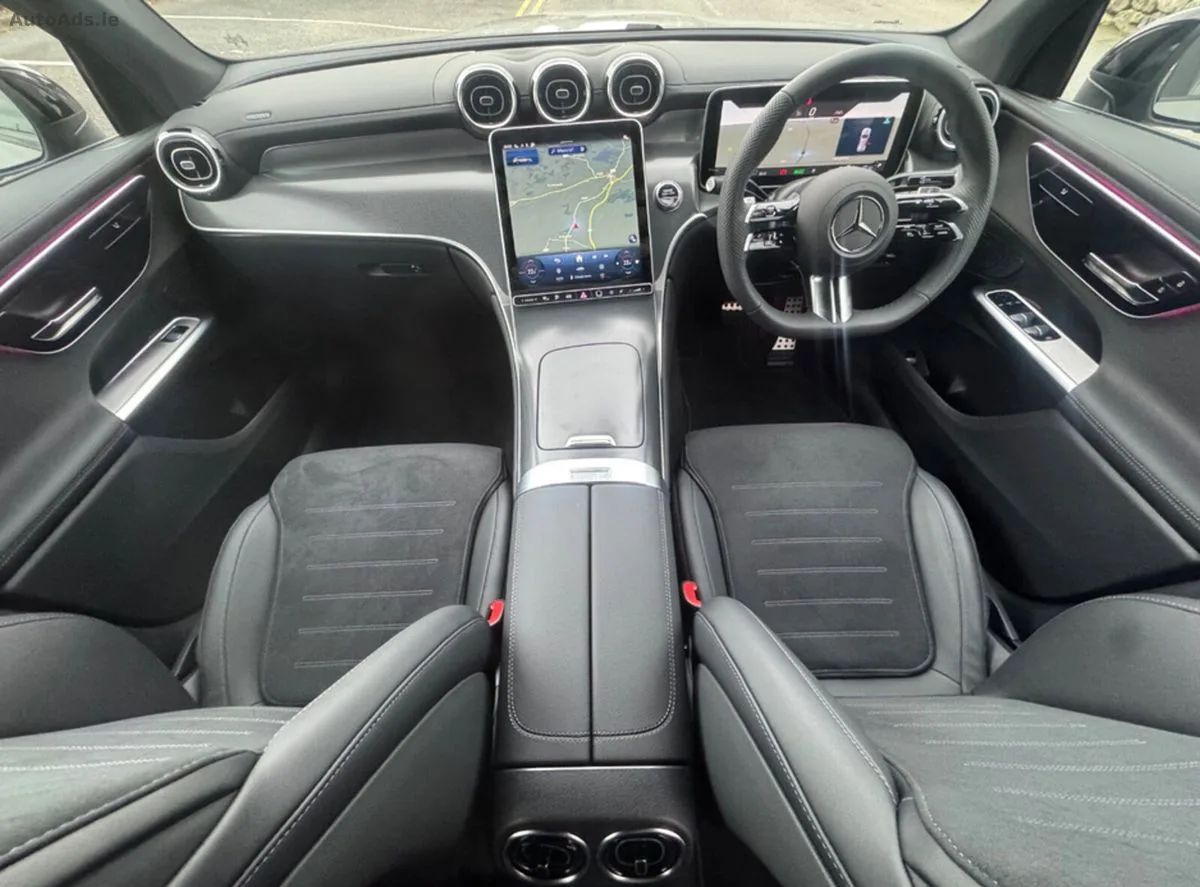 2026 Mercedes-Benz GLC – photo 15