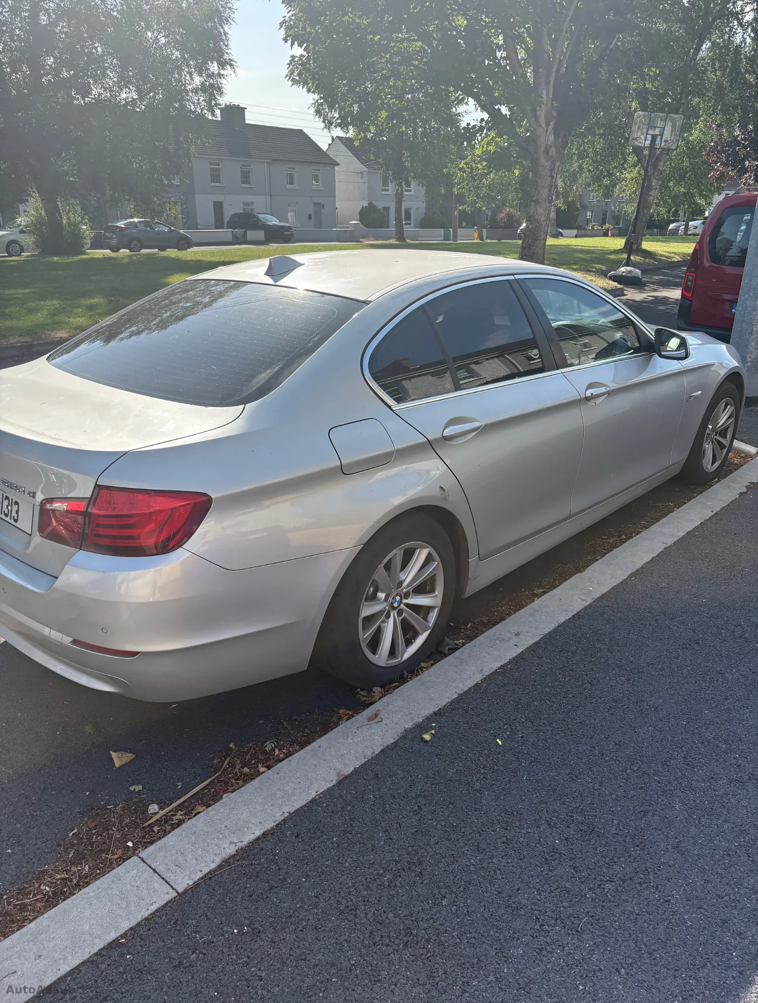 2011 BMW 5 Series – photo 4