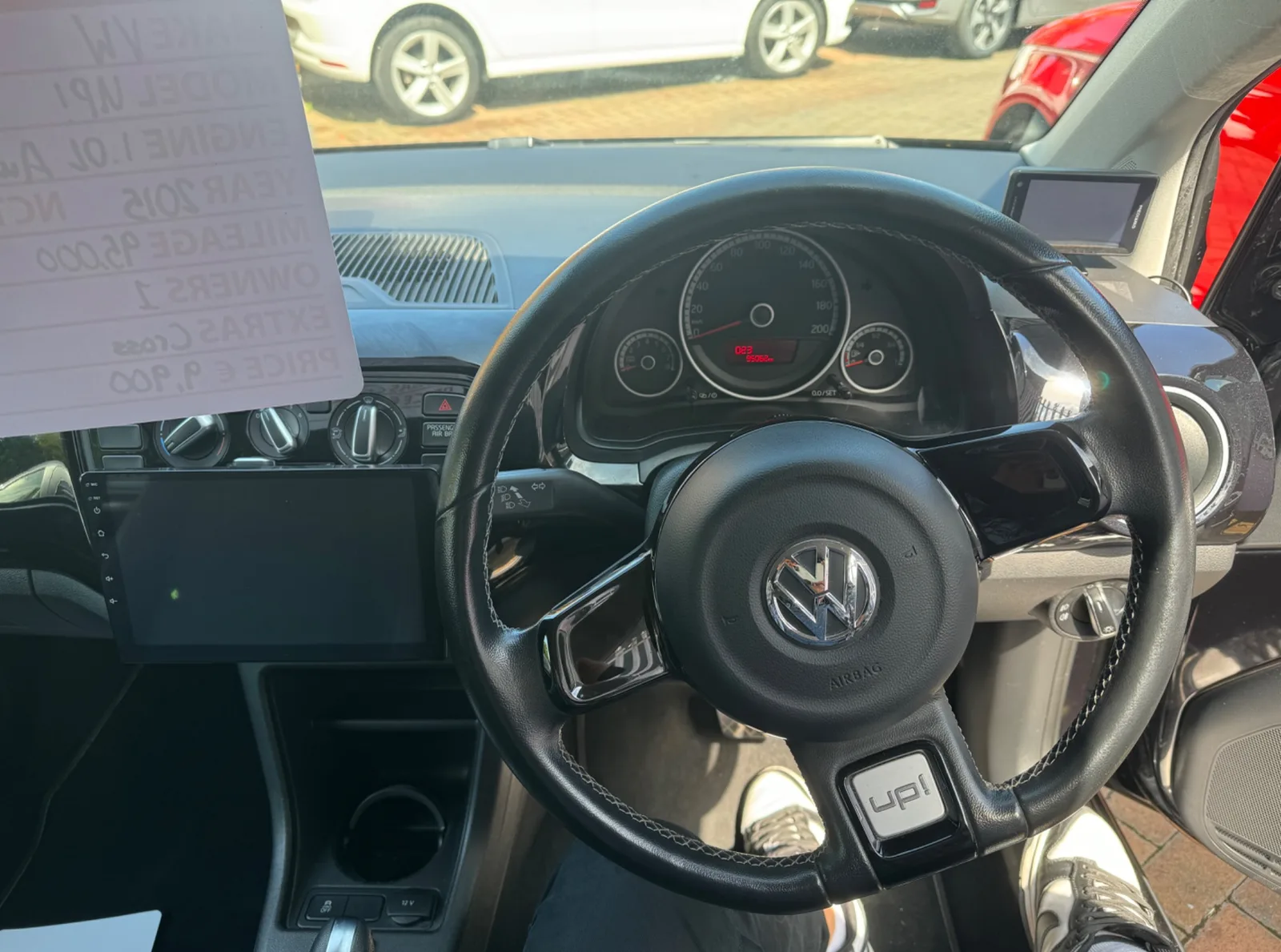 2015 Volkswagen Up – photo 2