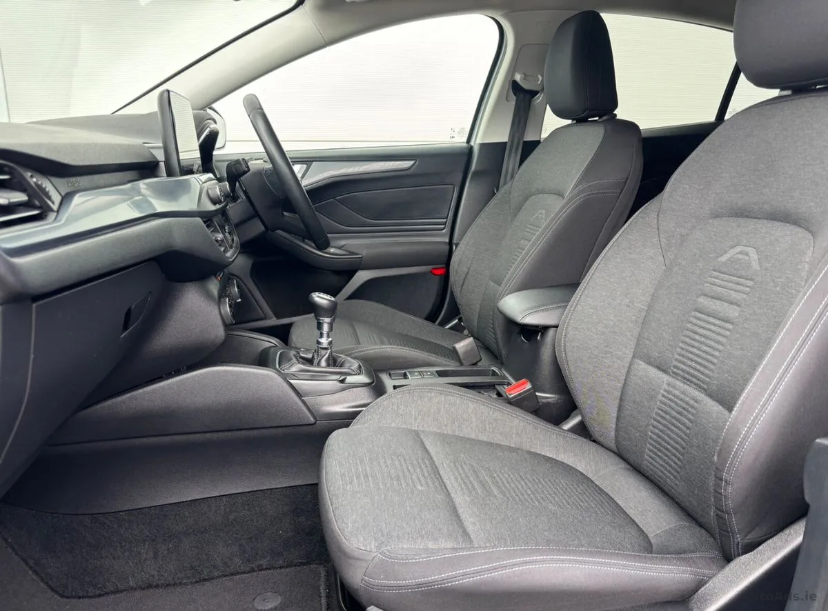 2021 Ford Focus – photo 5
